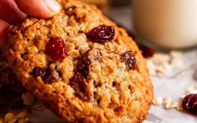 Soft & Chewy Oatmeal Raisin Cookies